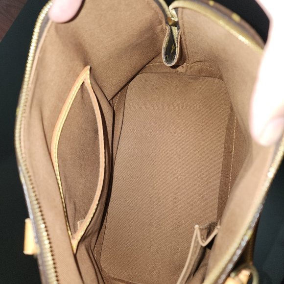 Authentic Louis Vuitton Alma PM - Picture 3 of 15